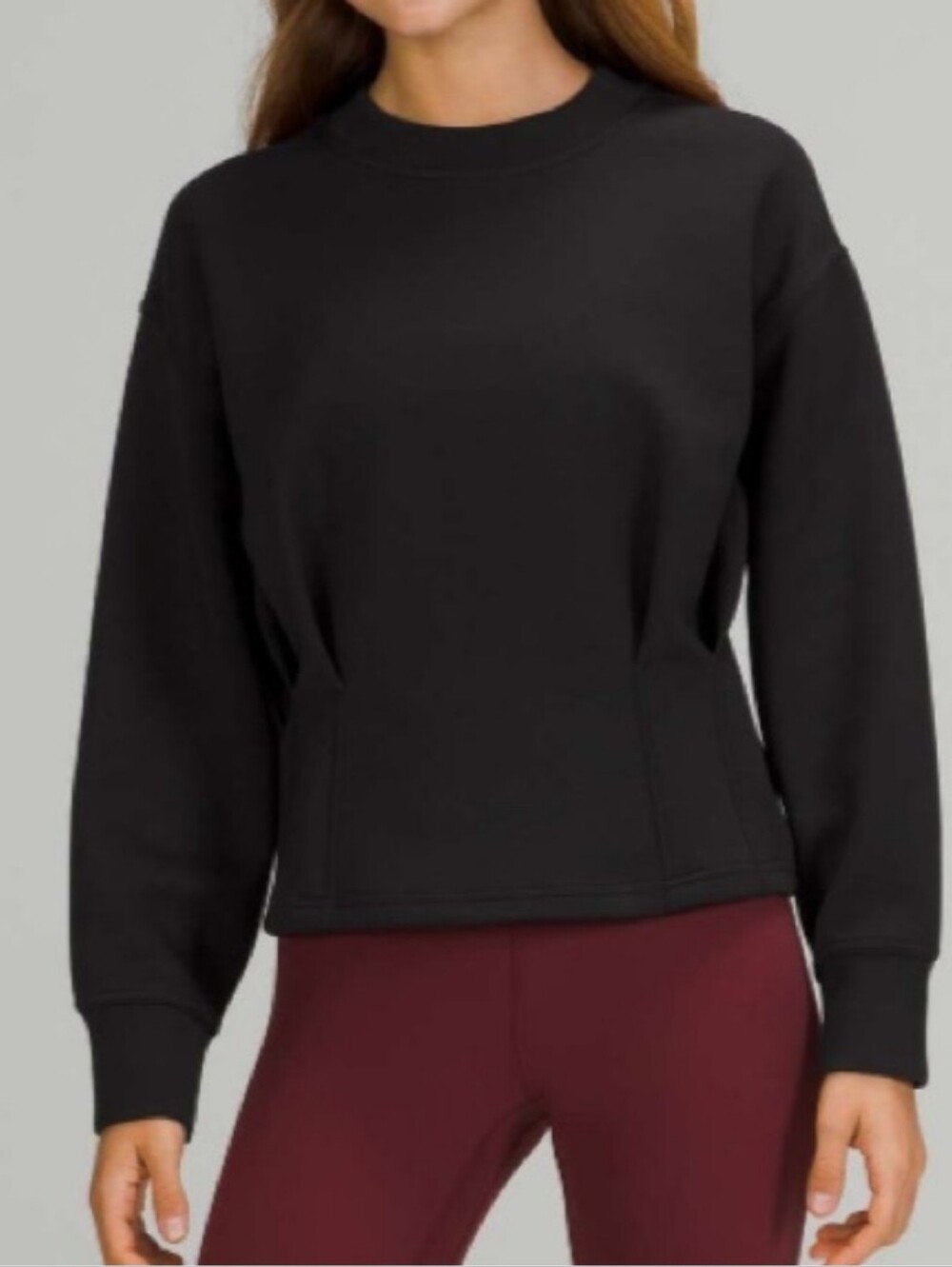 lululemon Gathered Waist Crew Pullover in black sz 4